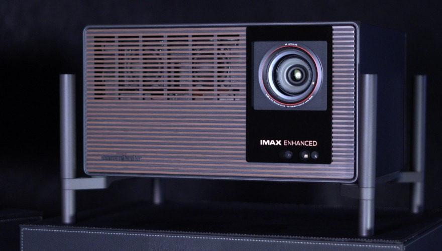First look e misure:XGIMI TITAN Noir Ultra Max laser RGB