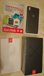 Oneplus X e accessori.jpg Oneplus X e accessori.jpg